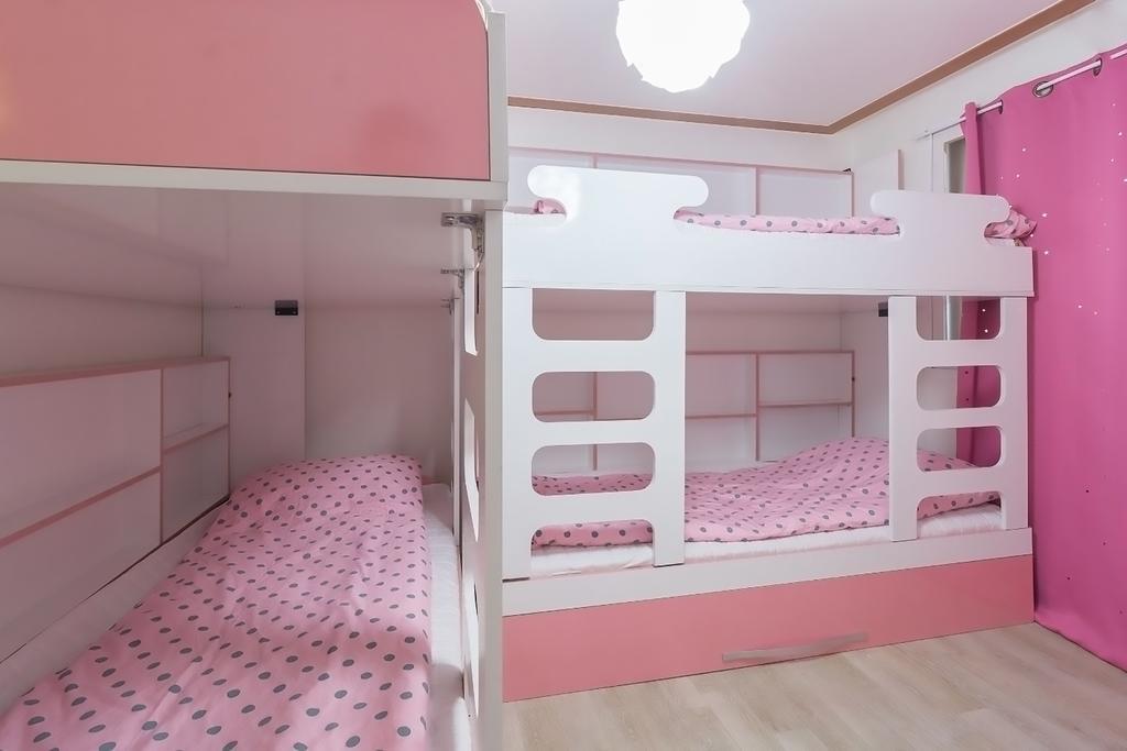 Nanu Pink Female Only *