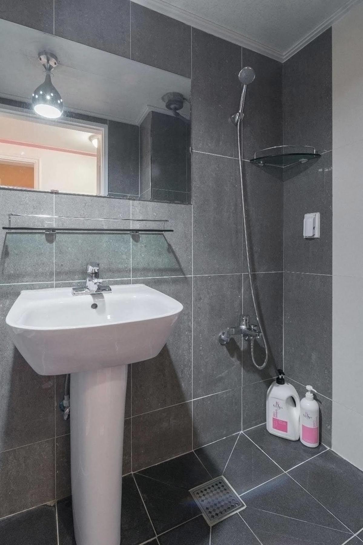 Hostel Nanu Pink Female Only