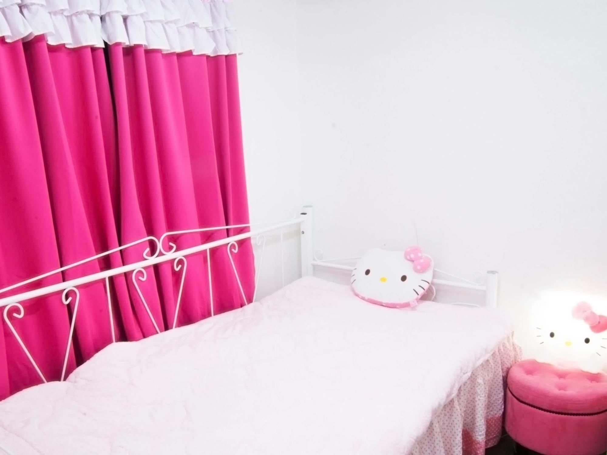 Hostel Nanu Pink Female Only