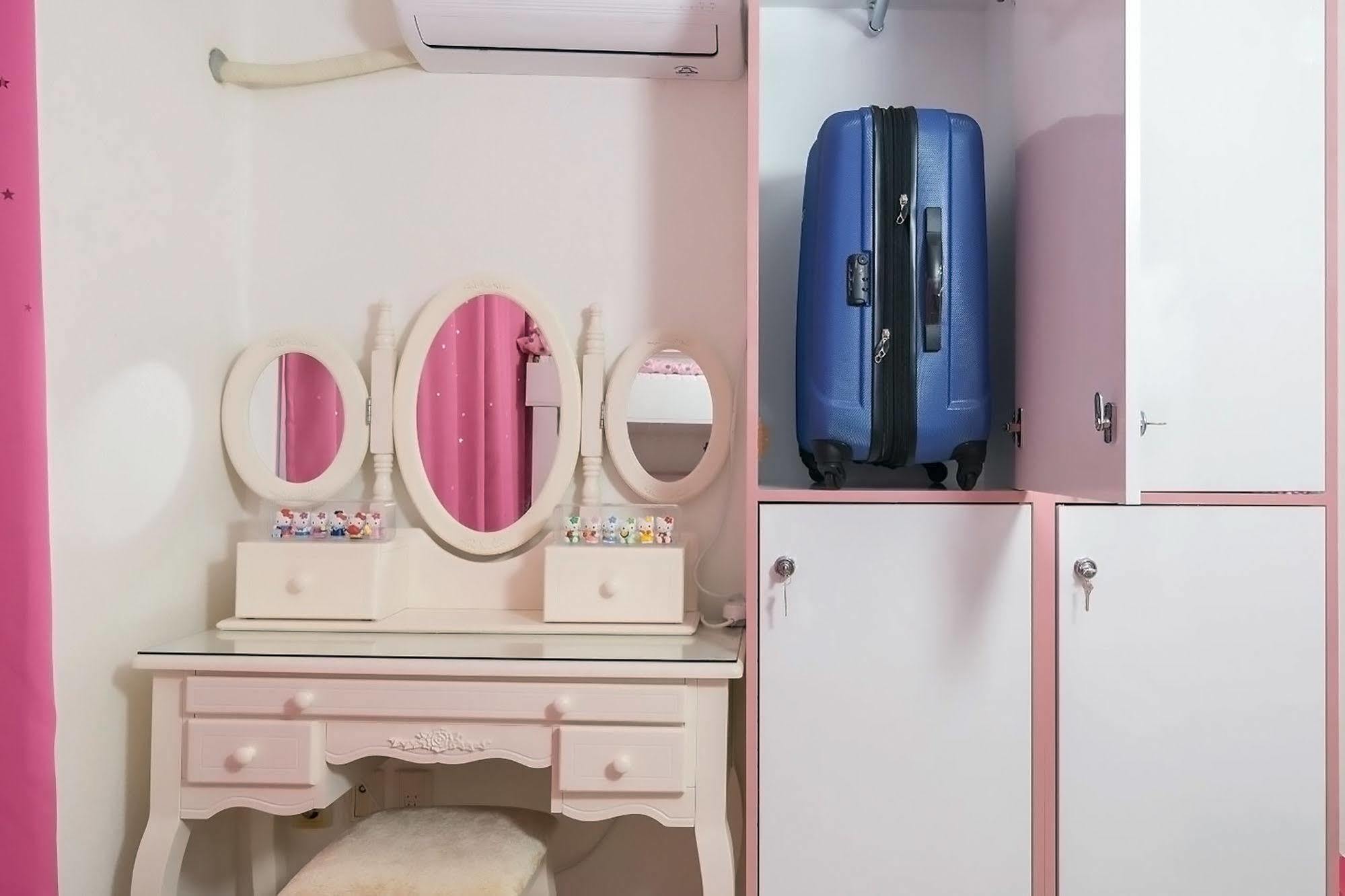 Nanu Pink - Female Only Seoul