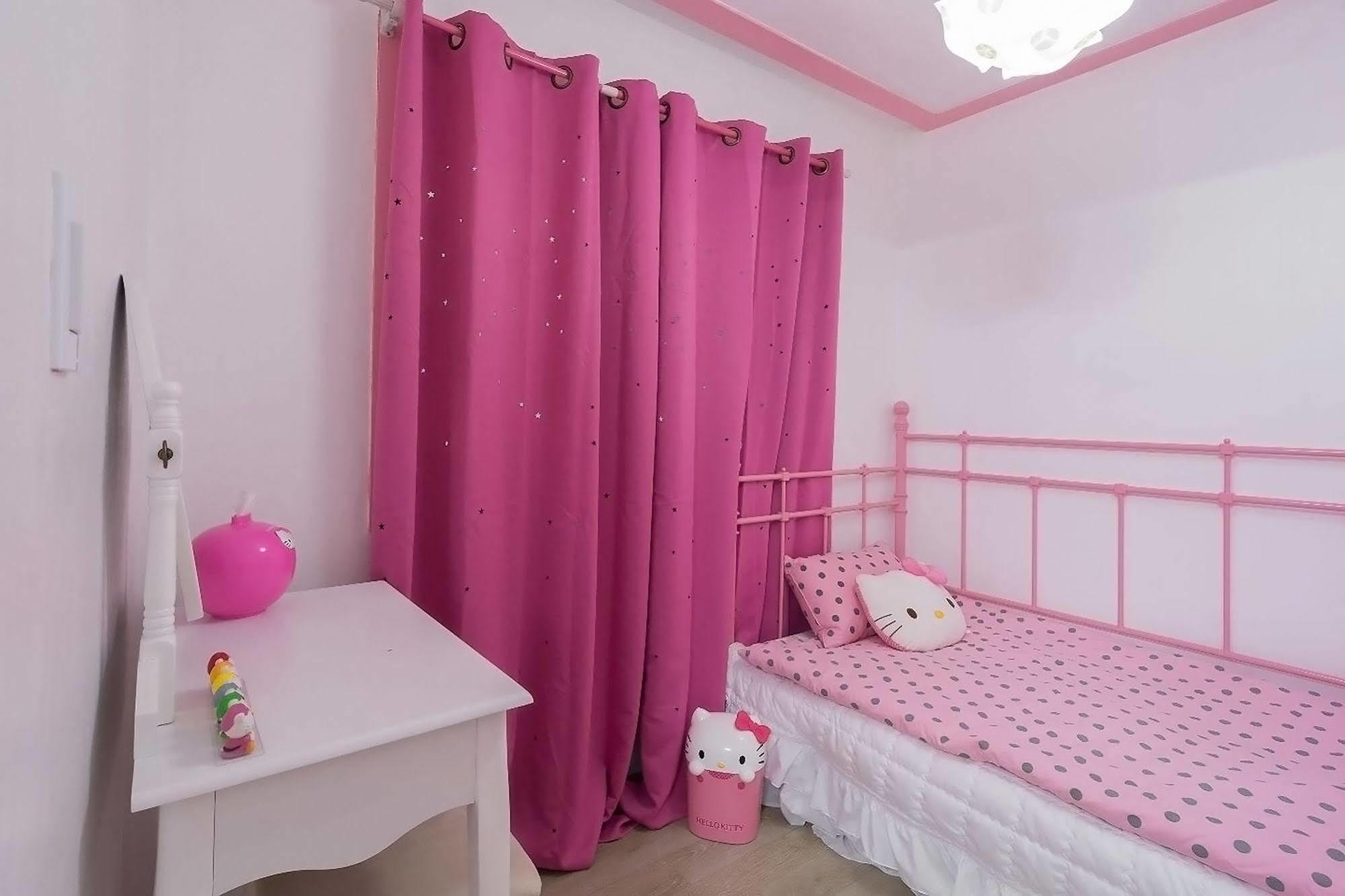 Nanu Pink - Female Only *